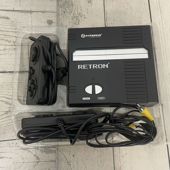 Hyperkin Retron 1 Launch Edition Black NES Console Video Game System M04041-BK - Picture 5 of 5